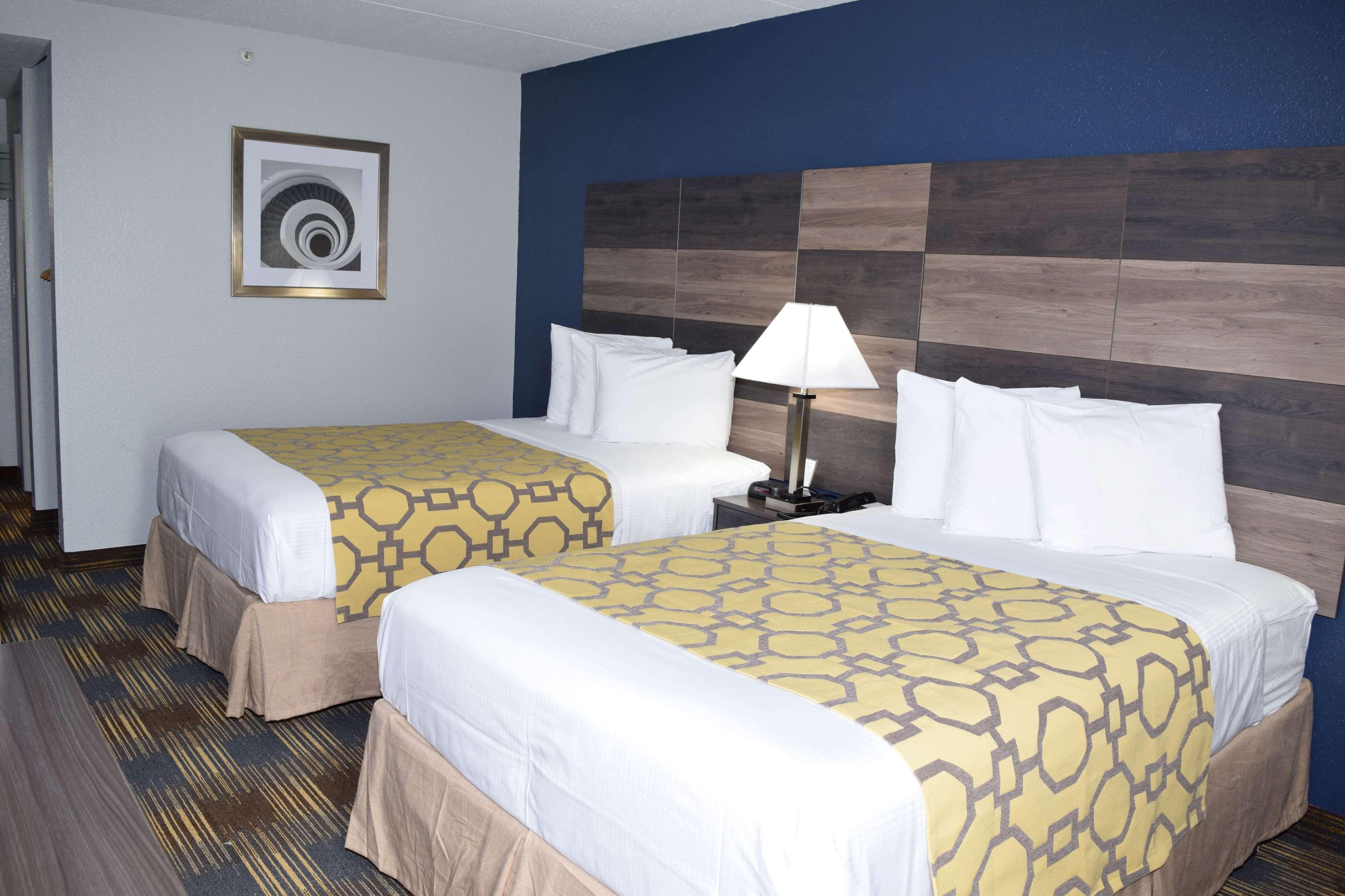 Hotel Baymont By Wyndham - Chicago - Addison - O'Hare Esterno foto