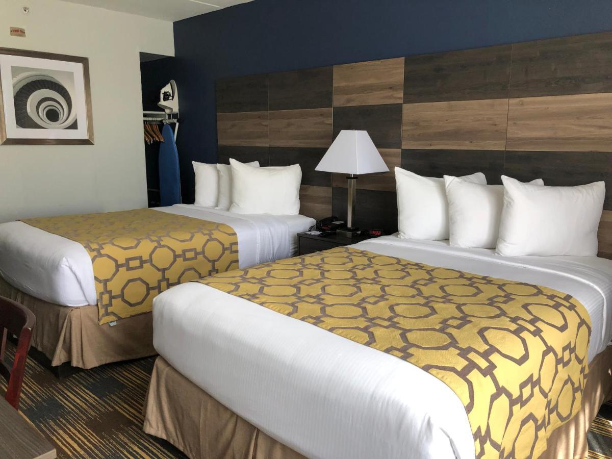 Hotel Baymont By Wyndham - Chicago - Addison - O'Hare Esterno foto